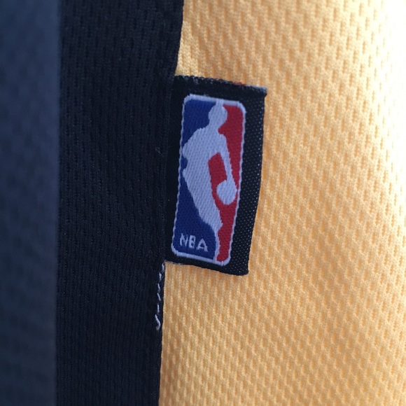 DeMar DeRozan Toronto Raptors Jersey - Picture 7 of 8